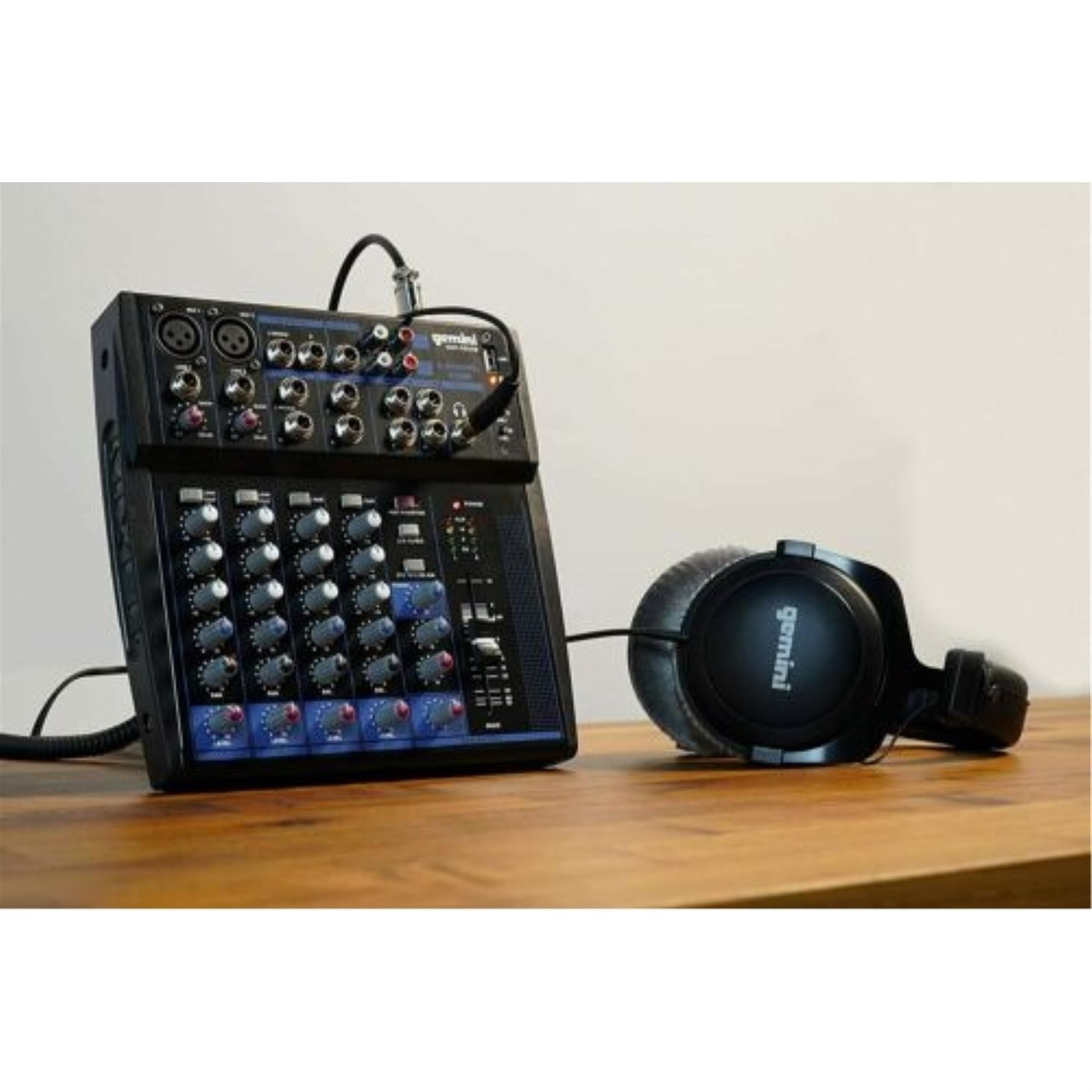 Gemini Sound GEM-08USB 8-channel Bluetooth audio mixer with knobs and LED indicators
