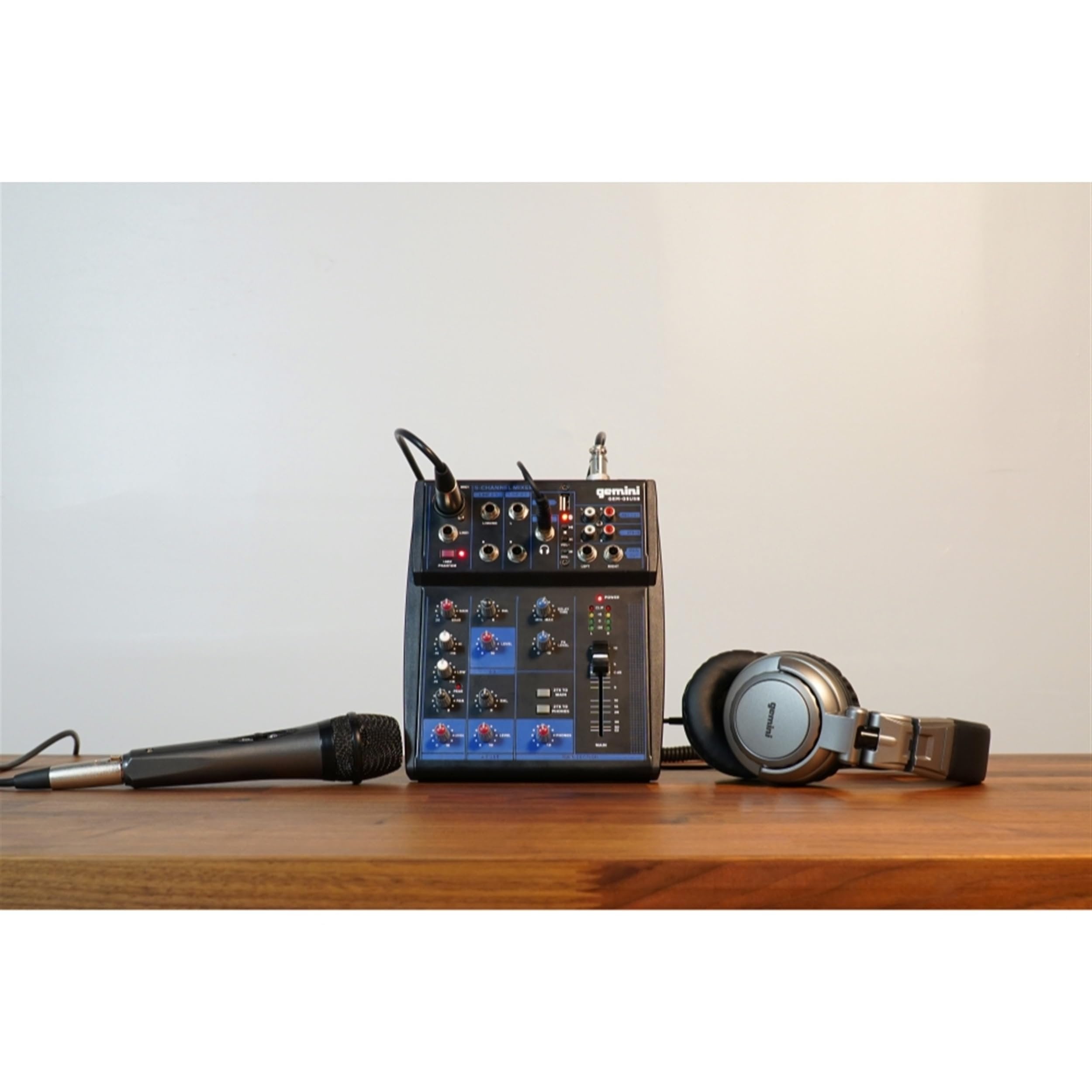 GEM-05USB Mixeur Audio Bluetooth Professionnel 5 Canaux USB