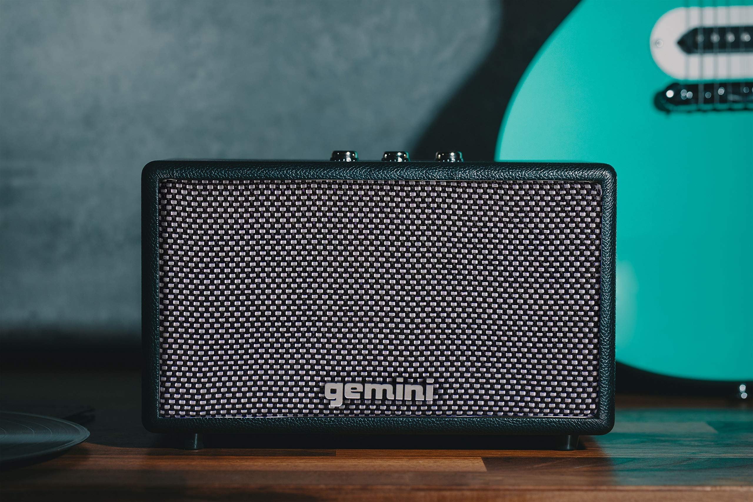 GTR-200 40W Portable Retro Bluetooth Speaker - Battery Powered